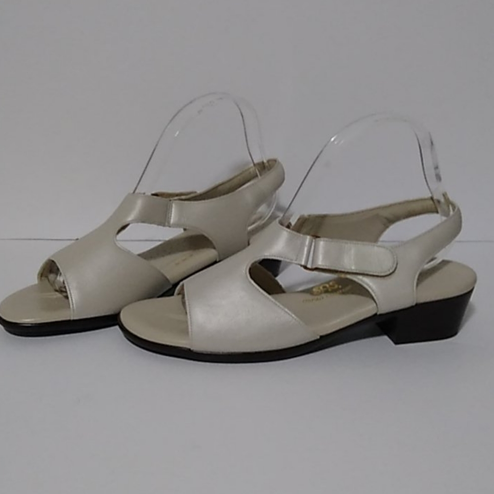 SAS Suntimer Sandals Heel Strap Open Toe 10 M